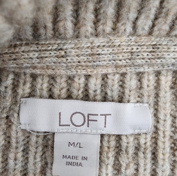 Loft Relaxed Medium Sleeve Turtleneck Poncho Tan Sweater Size M/L - Picture 4 of 10